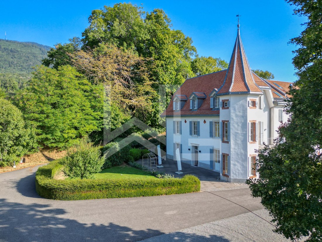 House in Chéserex, Vaud, Switzerland 1 - 18615139