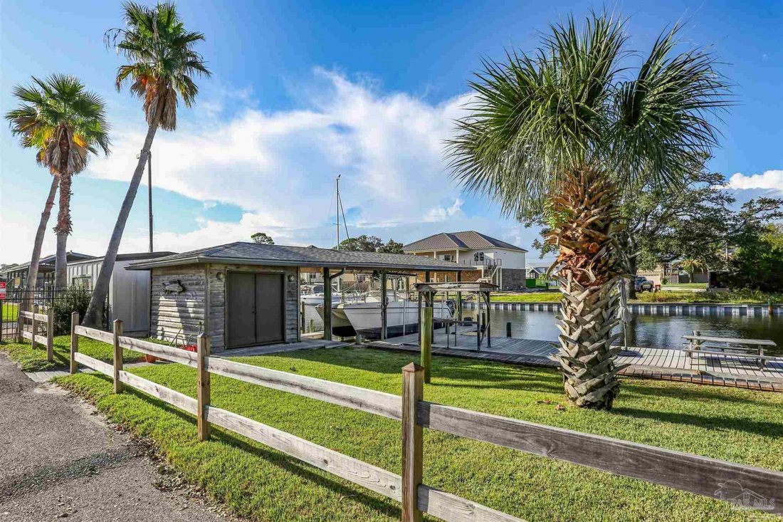 House in Gulf Breeze, Florida, United States 5 - 17739694