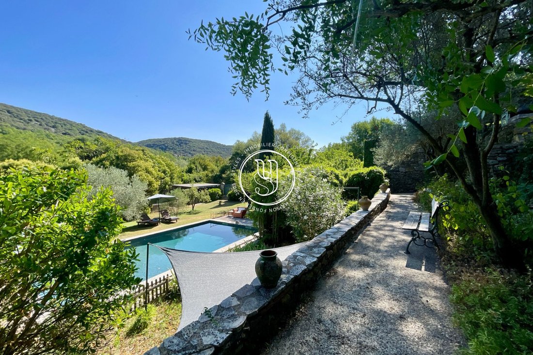Villa in Uzès, Occitania, France 4 - 18610428