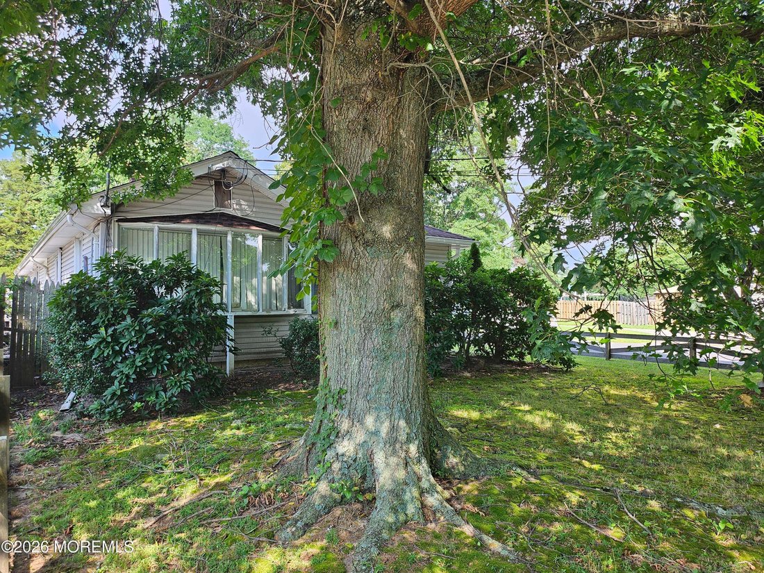 House in Oakhurst, New Jersey, United States 4 - 18611650