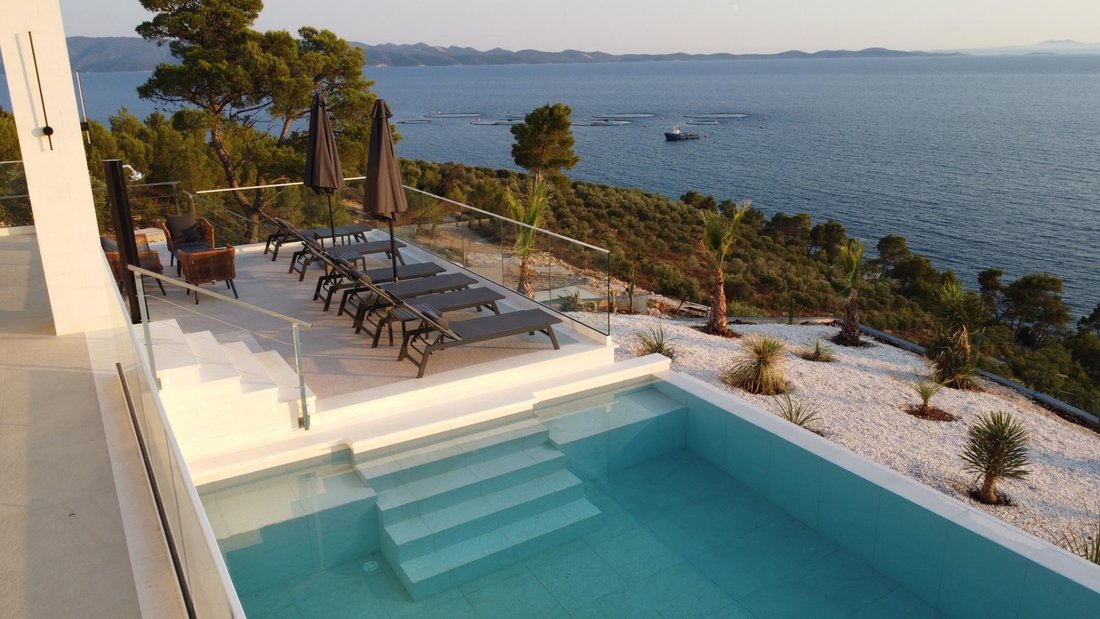 Villa in Milna, Split-Dalmatia County, Croatia 4 - 15833748