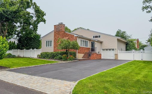 House in Halesite, New York, United States 1