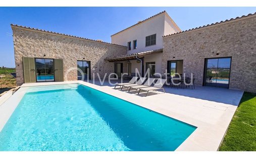 Chalet in Sineu, Balearic Islands, Spain 1