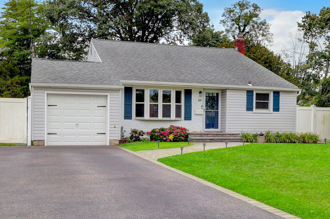 House in West Islip, New York, United States 3 - 18608929