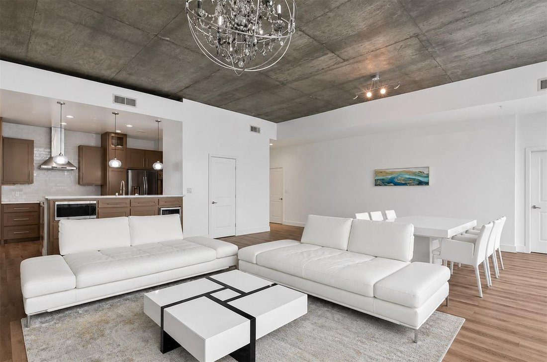 Condo in Houston, Texas, United States 3 - 18615581