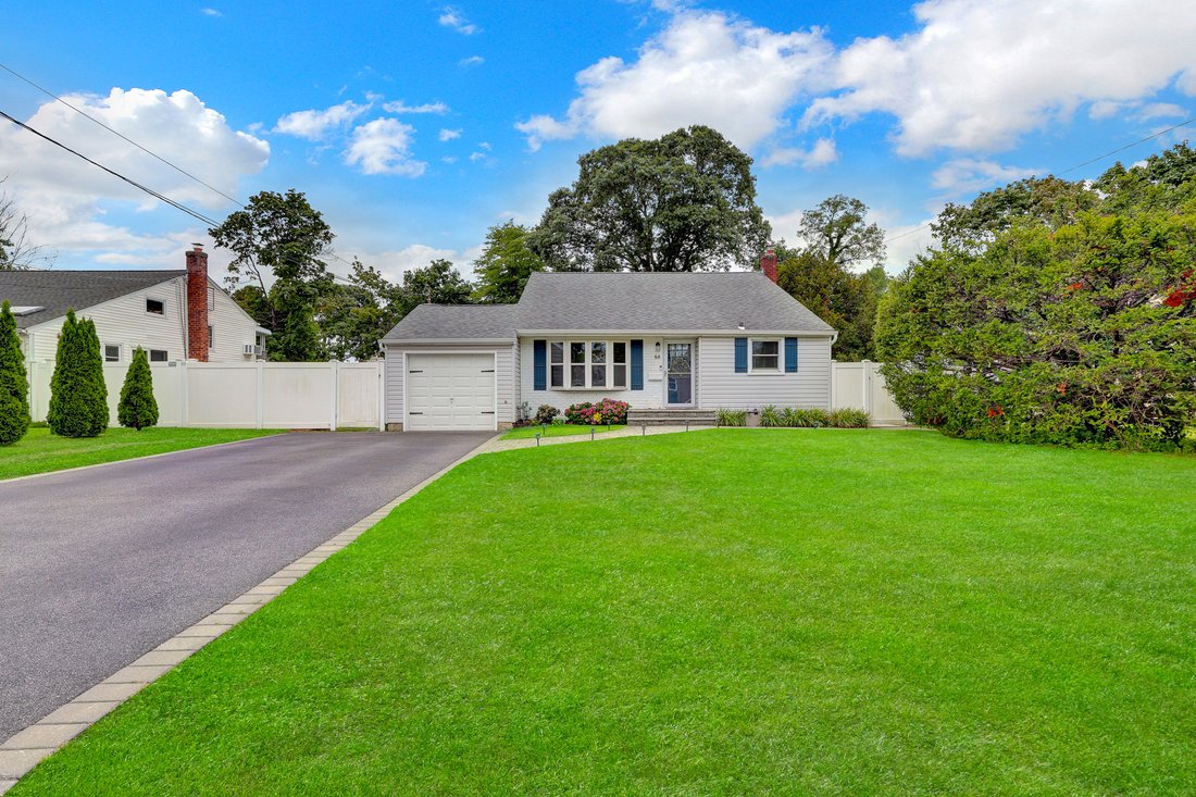 House in West Islip, New York, United States 4 - 18608929