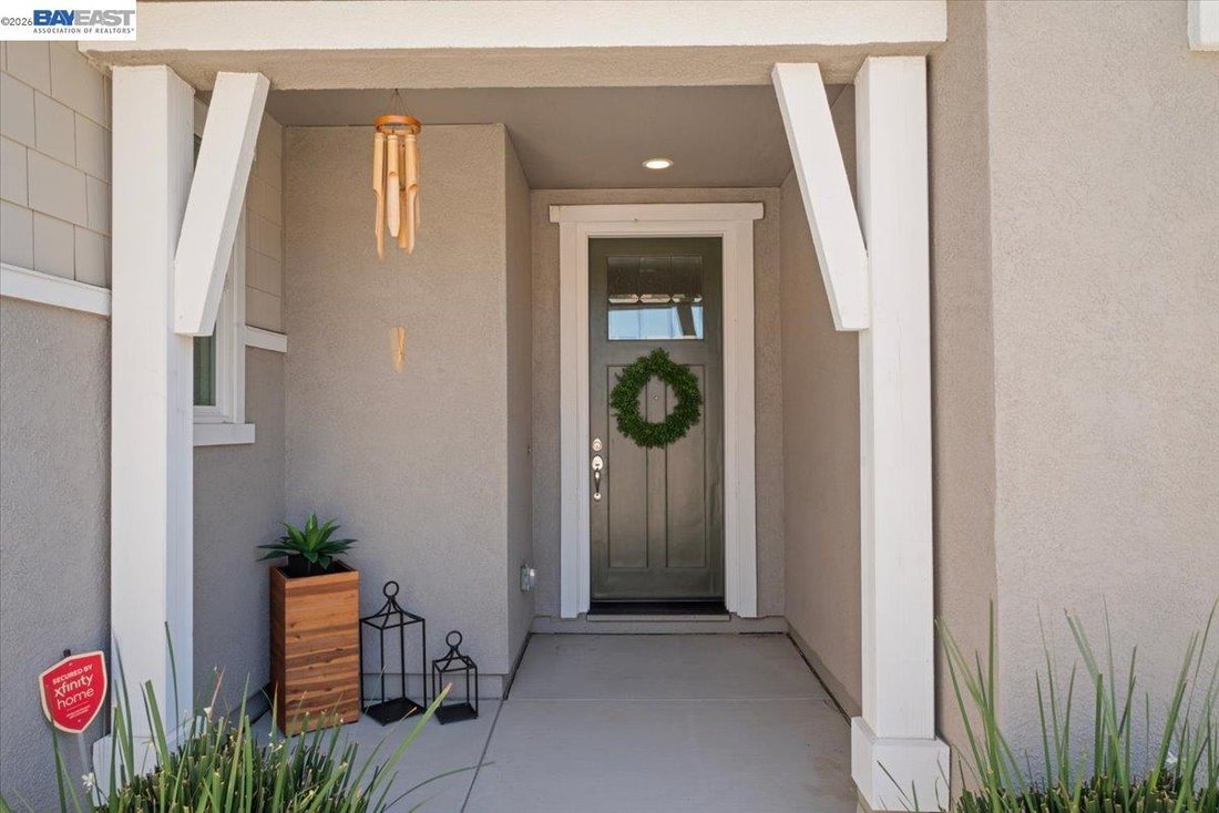 House in Lathrop, California, United States 5 - 18613029