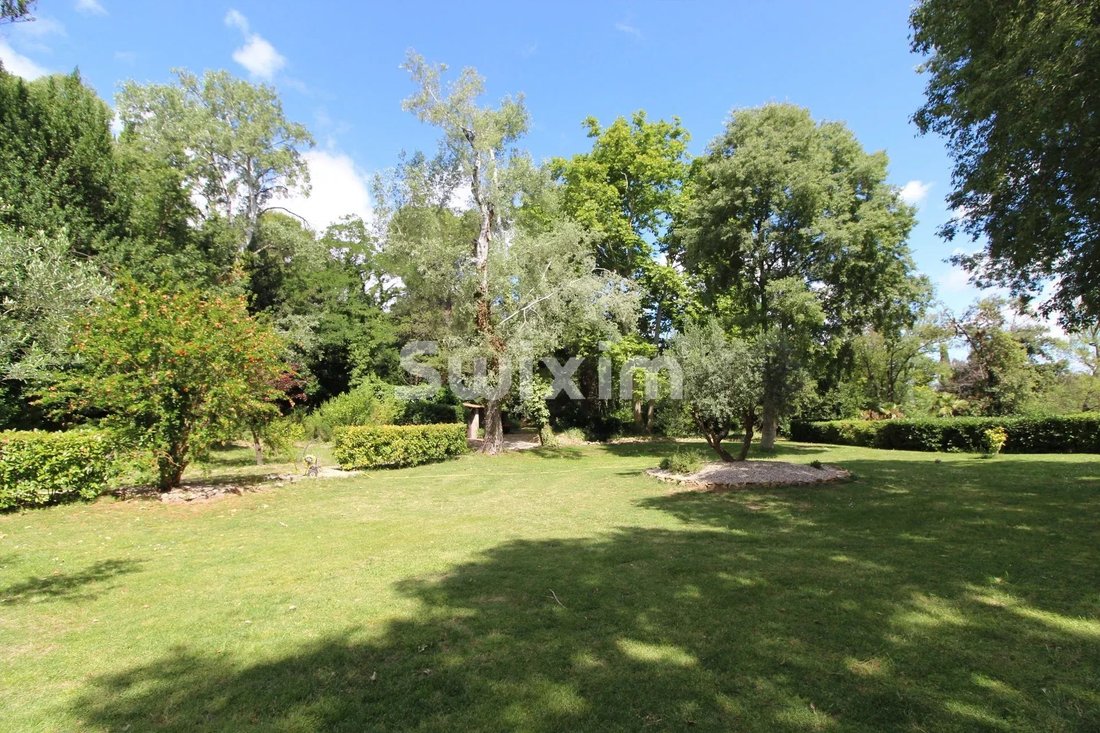 Estate in Centre Ville, Pezenas, France 3 - 18610952