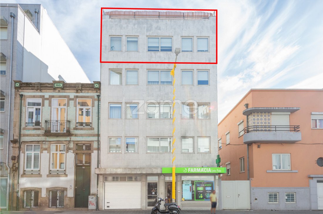Apartment in Cedofeita, Santo Ildefonso, Se, Miragaia, Sao Nicolau e Vitoria, Porto District, Portugal 1 - 18613638