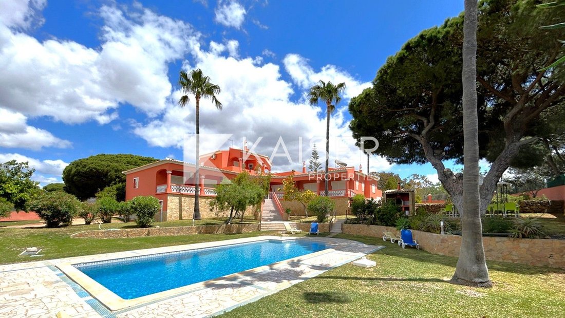 Villa in Olhos de Agua, Algarve, Portugal 1 - 14365556