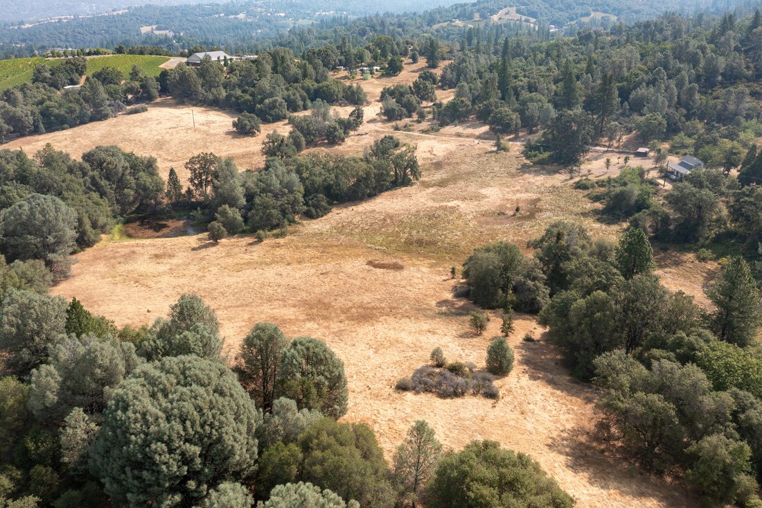 House in Somerset, California, United States 1 - 18610524