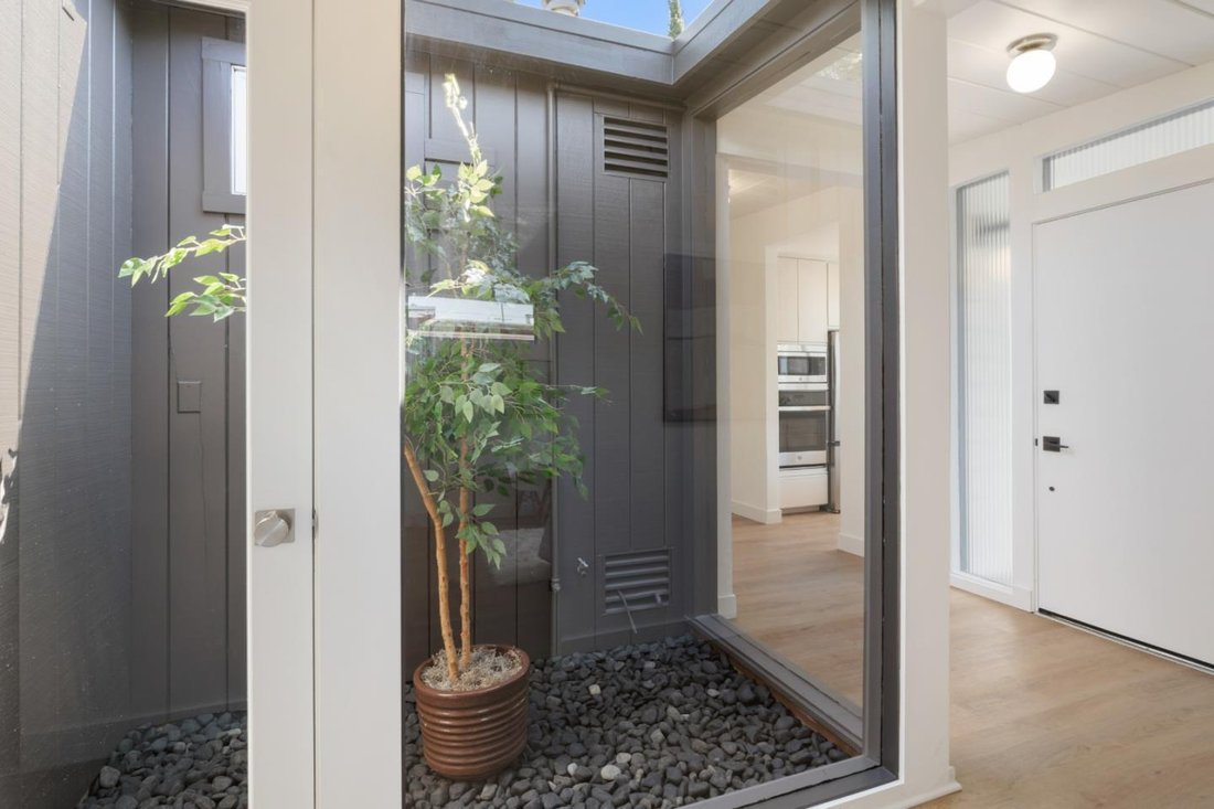 House in Palo Alto, California, United States 3 - 18612037