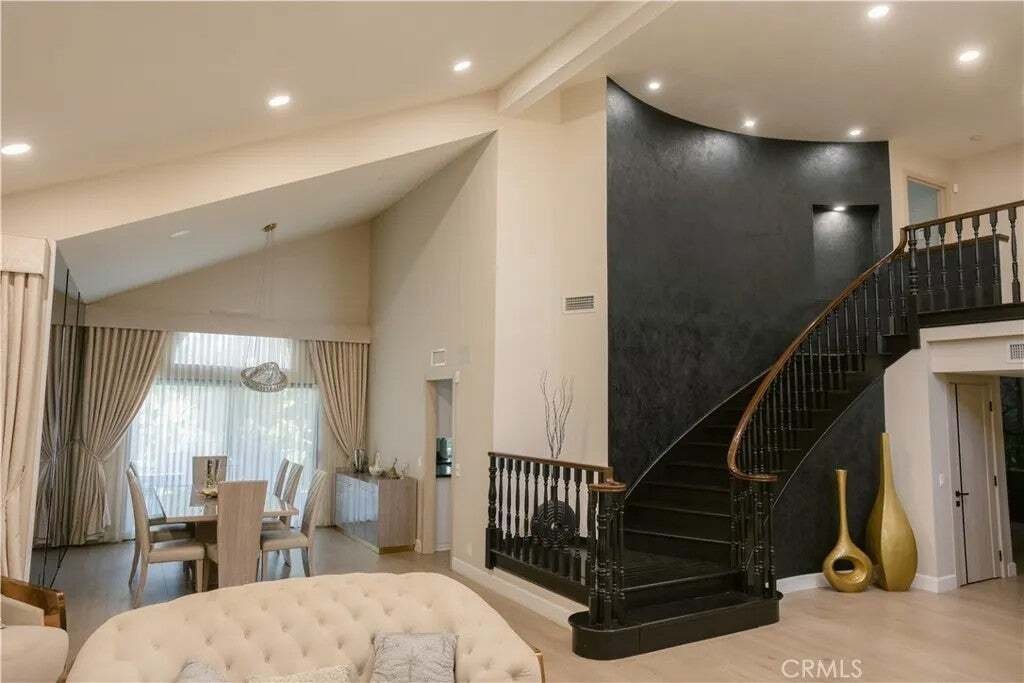 House in Simi Valley, California, United States 3 - 18615586