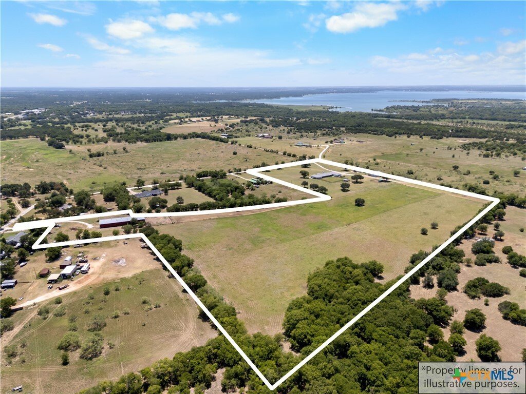Farm Ranch in Whitney, Texas, United States 2 - 18613037