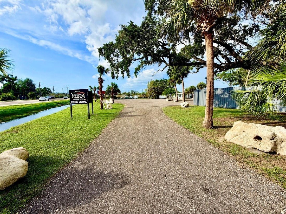 House in Tarpon Springs, Florida, United States 3 - 18612594
