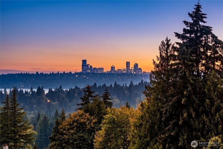 House in Bellevue, Washington, United States 2 - 18614955