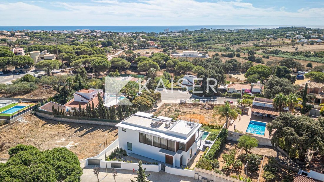 Villa in Praia dos Pescadores, Olhos de Agua, Portugal 2 - 14775460