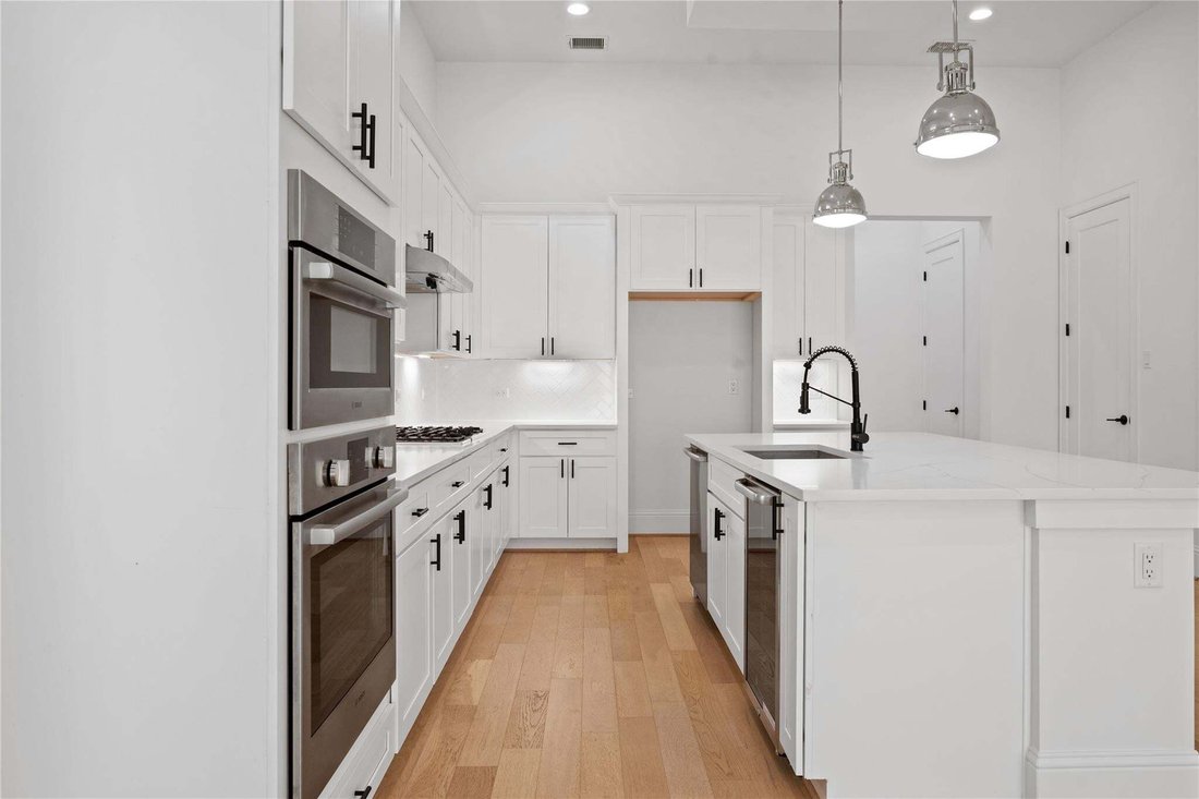 House in Houston, Texas, United States 4 - 18615582