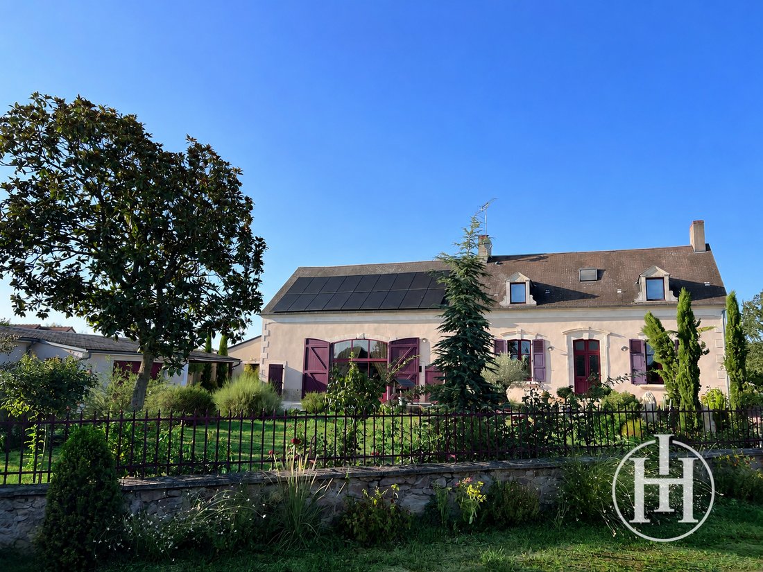 Castle in Drevant, Centre-Val de Loire, France 1 - 18585218