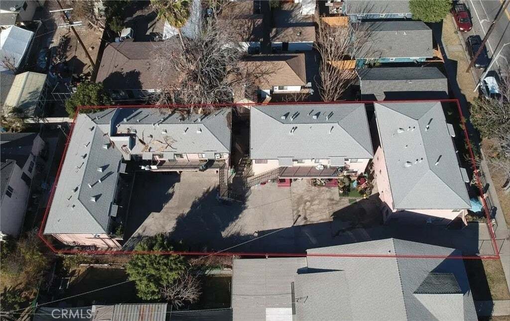 Los Angeles, California, United States 2 - 18612937