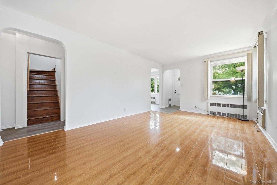 House in New York, New York, United States 3 - 18609267