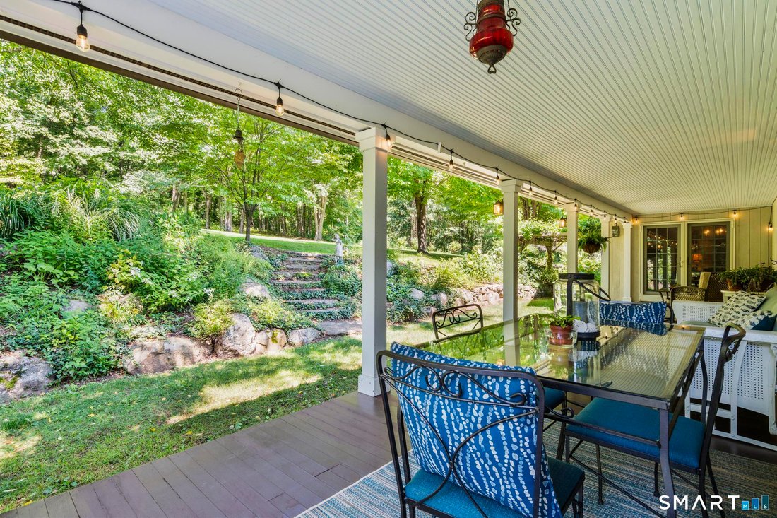 House in Simsbury, Connecticut, United States 5 - 18615803