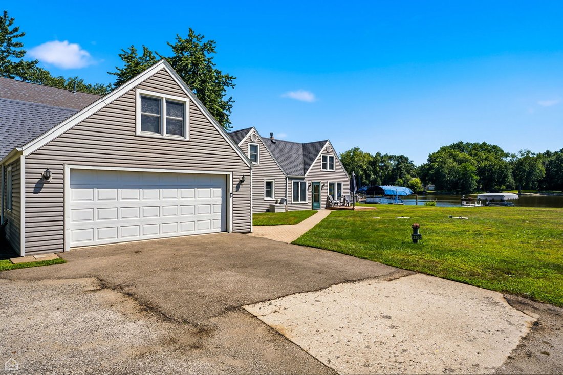 House in Village of Lakewood, Illinois, United States 5 - 18612712