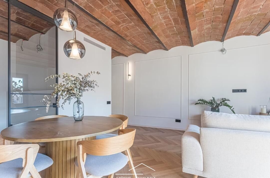 Apartment in Eixample, Barcelona, Spain 4 - 18613452