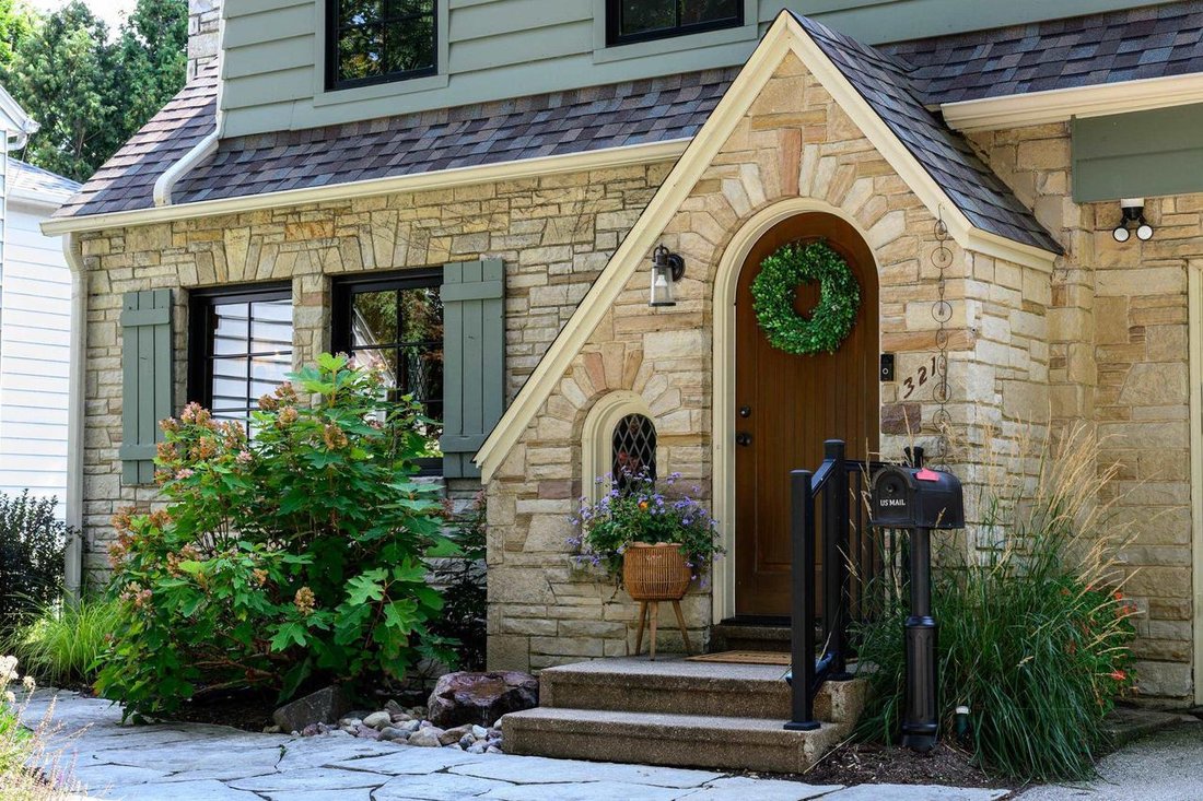 House in Madison, Wisconsin, United States 3 - 18609092