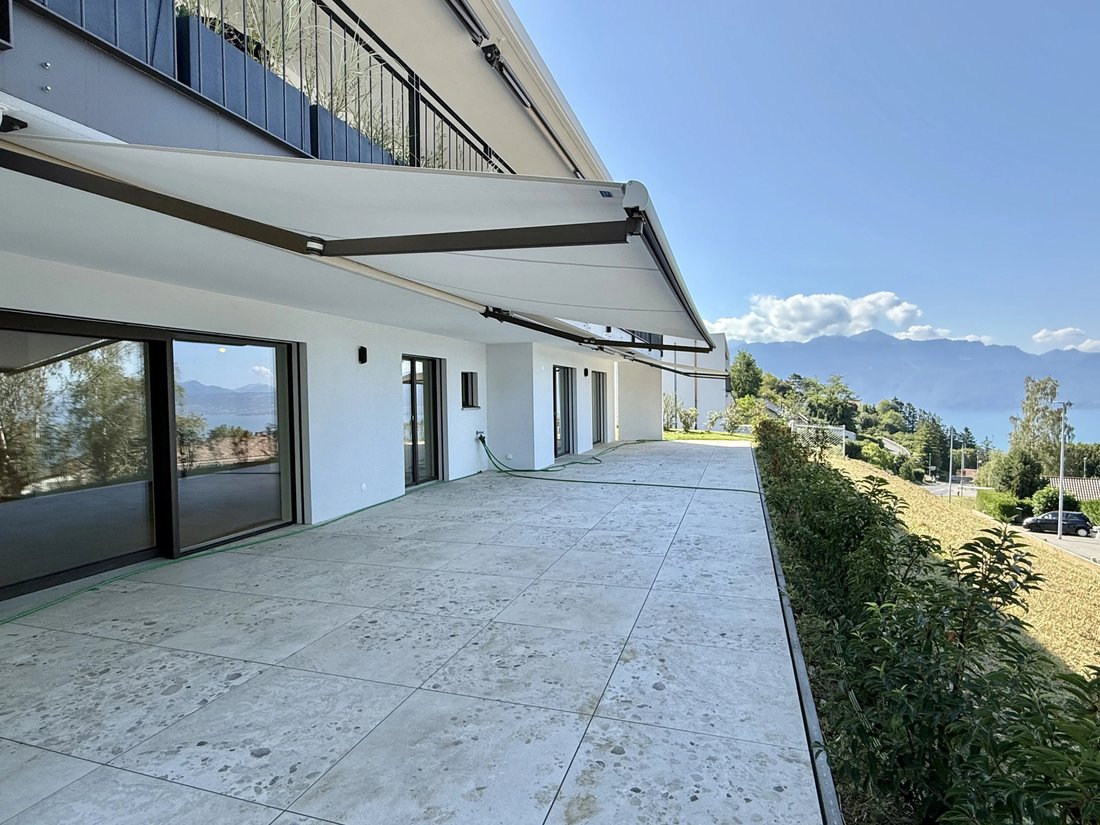 Apartment in Bourg-en-Lavaux, Vaud, Switzerland 1 - 17719298