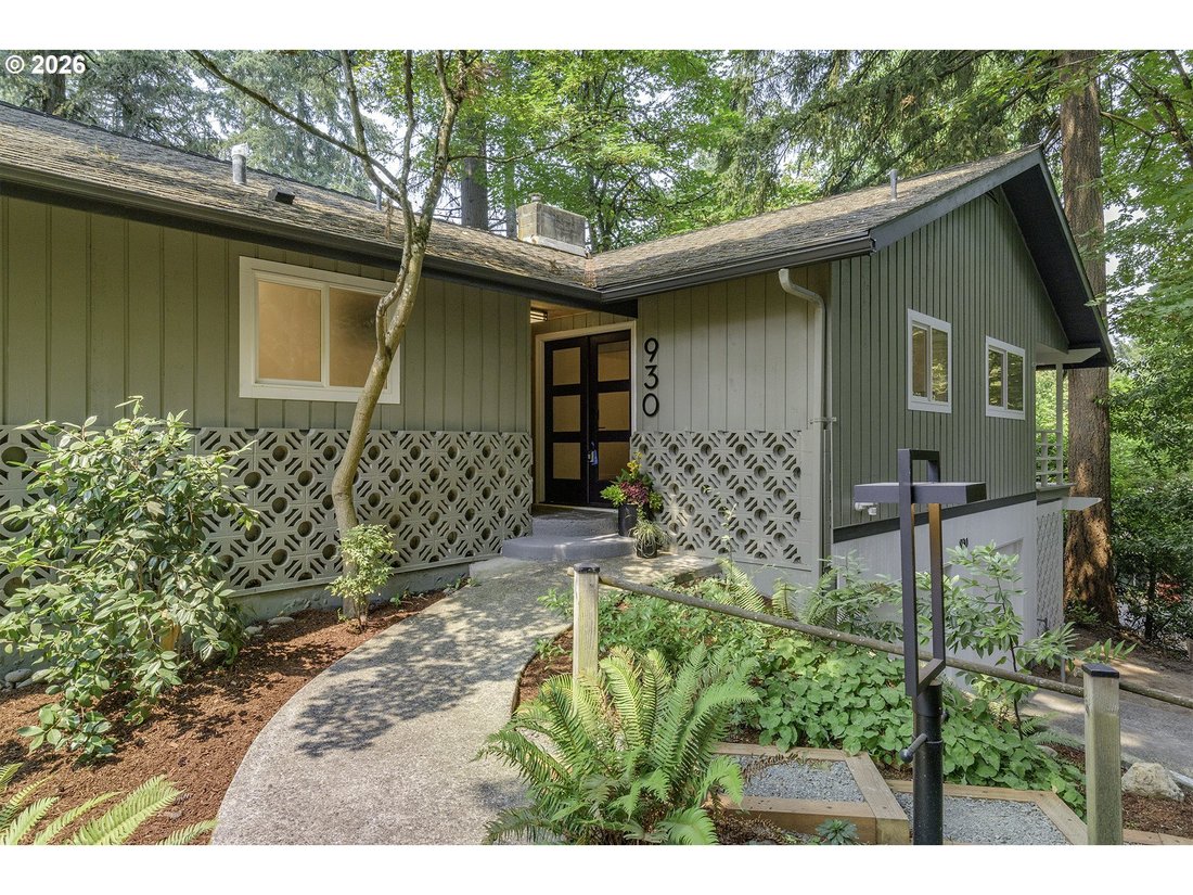House in Lake Oswego, Oregon, United States 2 - 18609700