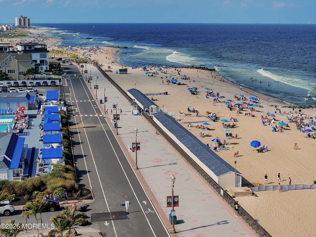 Condo in Long Branch, New Jersey, United States 3 - 18610270