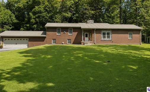 Farm Ranch in Elizabethtown, Kentucky, United States 1