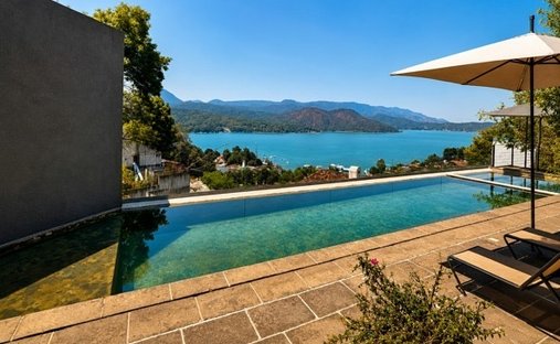 House in Valle de Bravo, State of Mexico, Mexico 1
