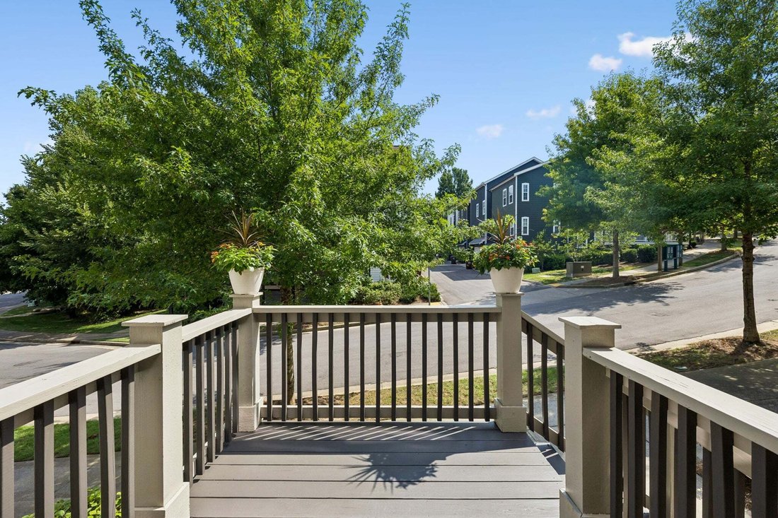 Co Op in Nashville, Tennessee, United States 2 - 18612398