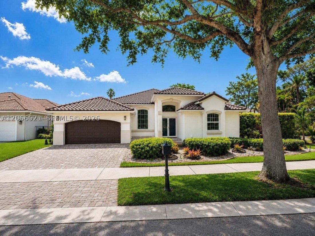 House in Weston, Florida, United States 1 - 18615179