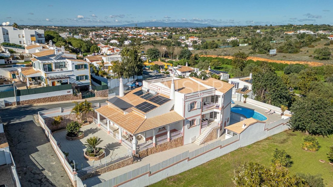 Villa in Guia, Algarve, Portugal 1 - 16871648