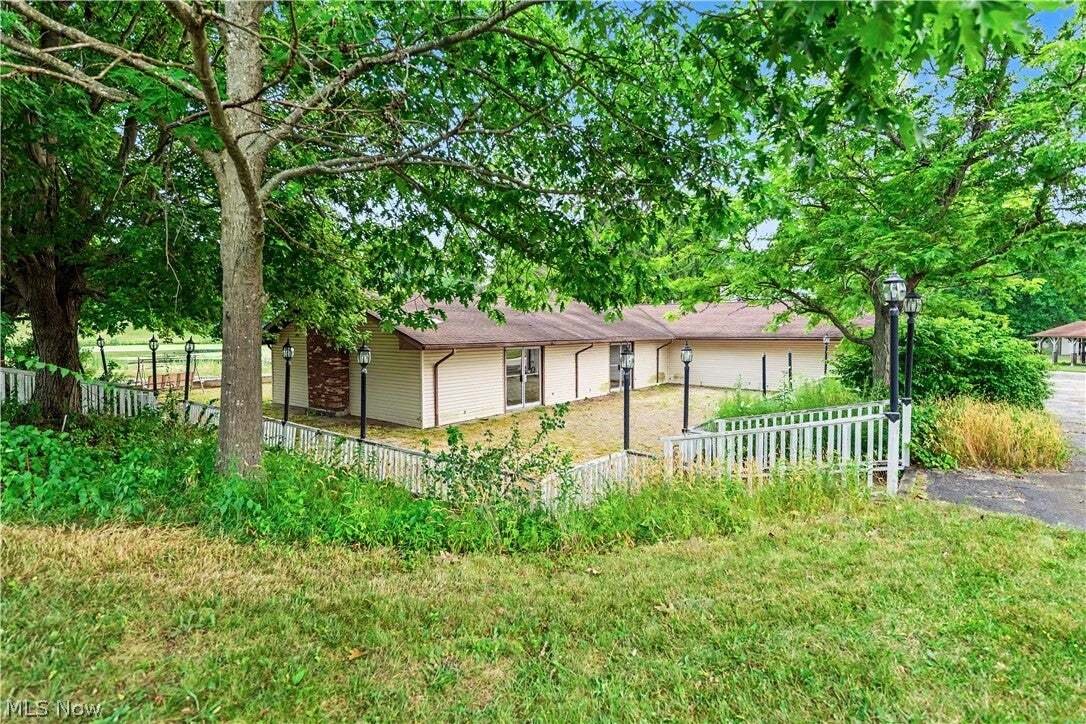 House in Chardon, Ohio, United States 2 - 18615144