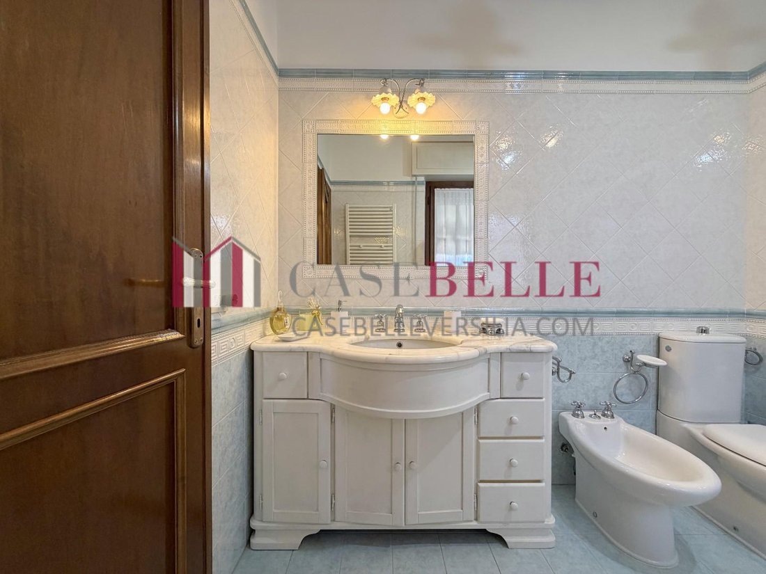 House in Camaiore, Tuscany, Italy 4 - 12773614