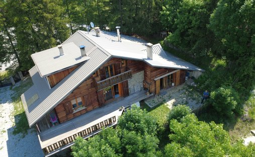Chalet in Allos, Provence-Alpes-Côte d'Azur, France 1
