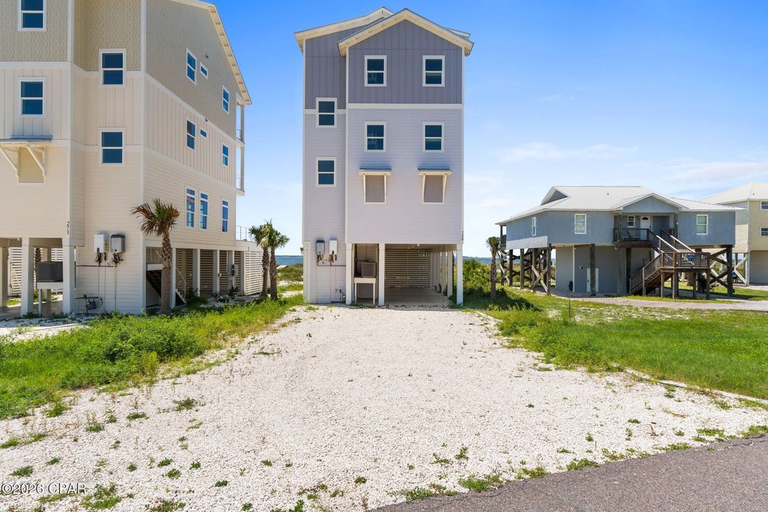House in Port St. Joe, Florida, United States 1 - 18611559