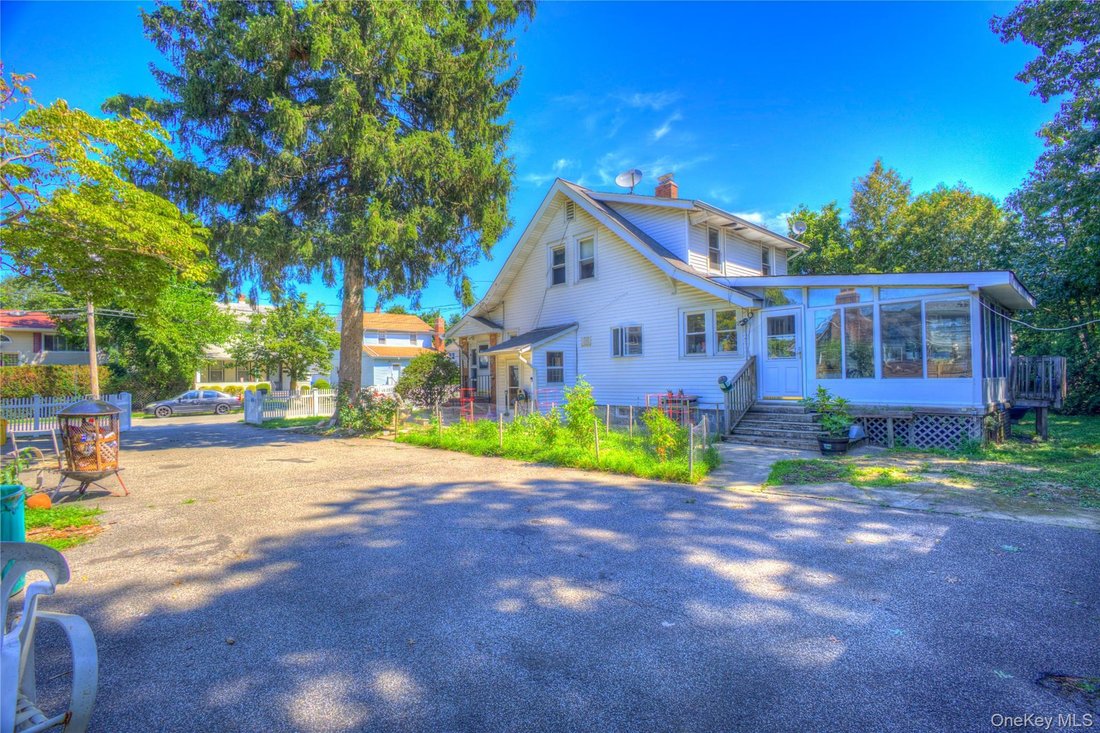 House in Hicksville, New York, United States 3 - 18613146