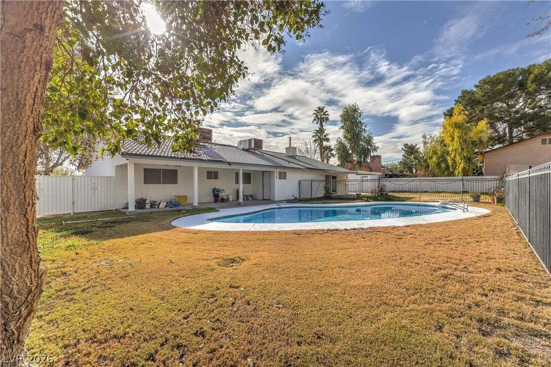 House in Las Vegas, Nevada, United States 5 - 18615308