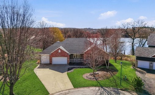 House in Eagan, Minnesota, United States 1