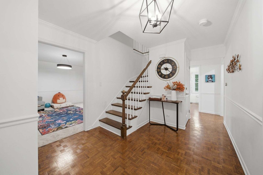 House in Northbrook, Illinois, United States 4 - 18615333