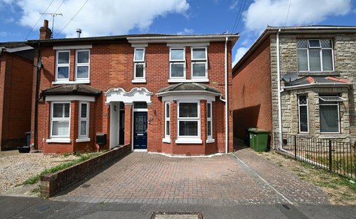 House in Bishopstoke, Eastleigh, England 1