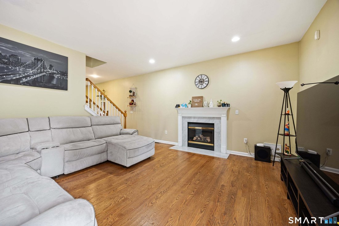 House in West Hartford, Connecticut, United States 2 - 18610579