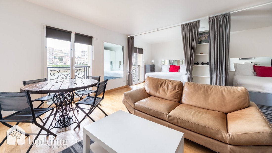 Apartment in La Plaine des Sablons, Neuilly-sur-Seine, France 1 - 18612332