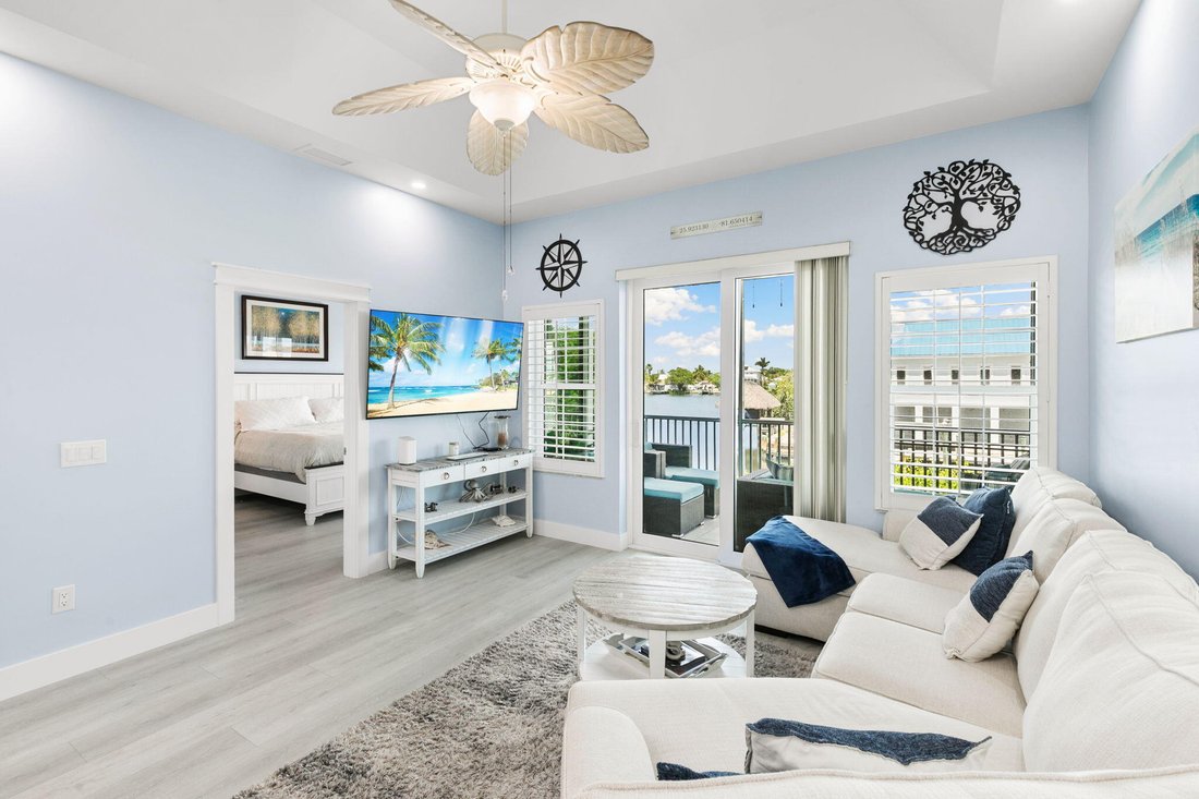 Condo in Marco Island, Florida, United States 4 - 18612526