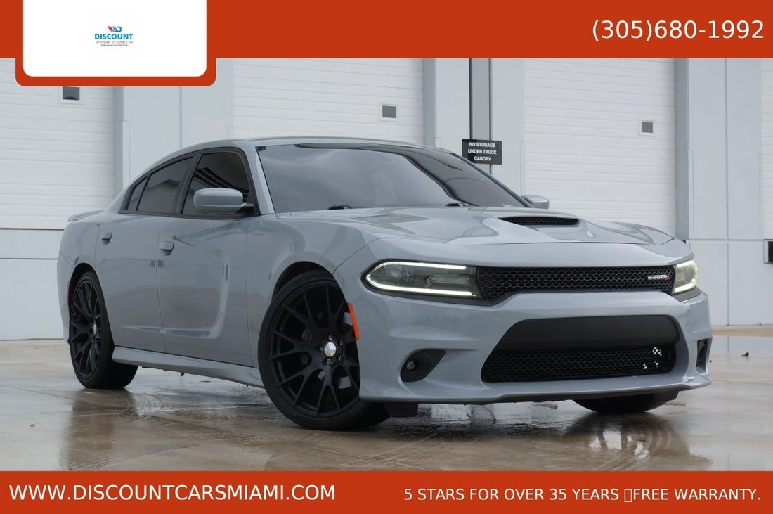 Sedan in Opa Locka, FL, United States 1 - 18614213